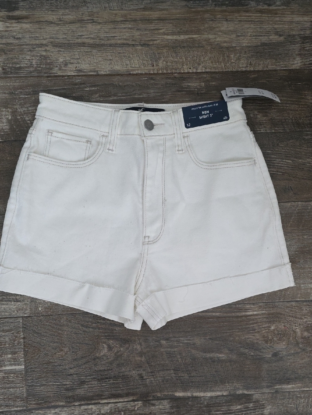 Hollister White High-Rise Cuffed Mom Shorts
